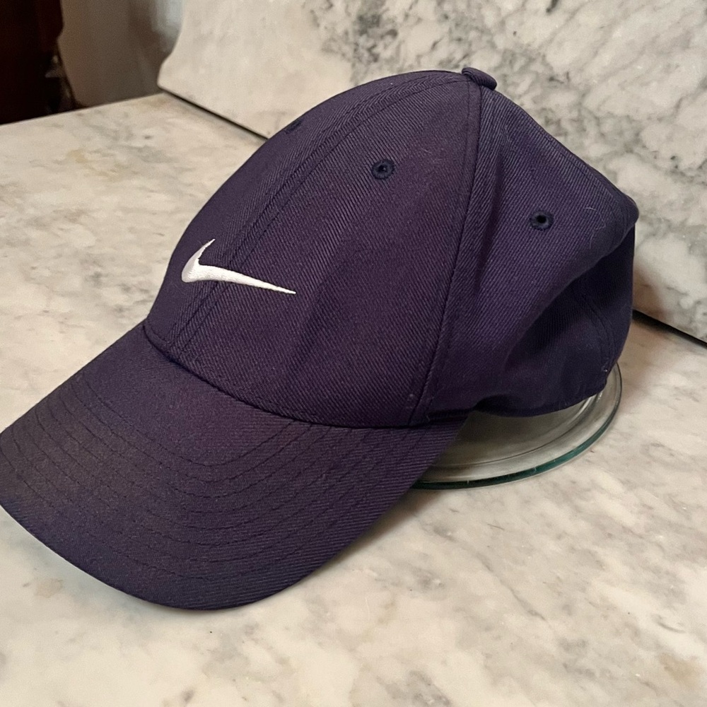 Nike Men's Blue Fitted Hat